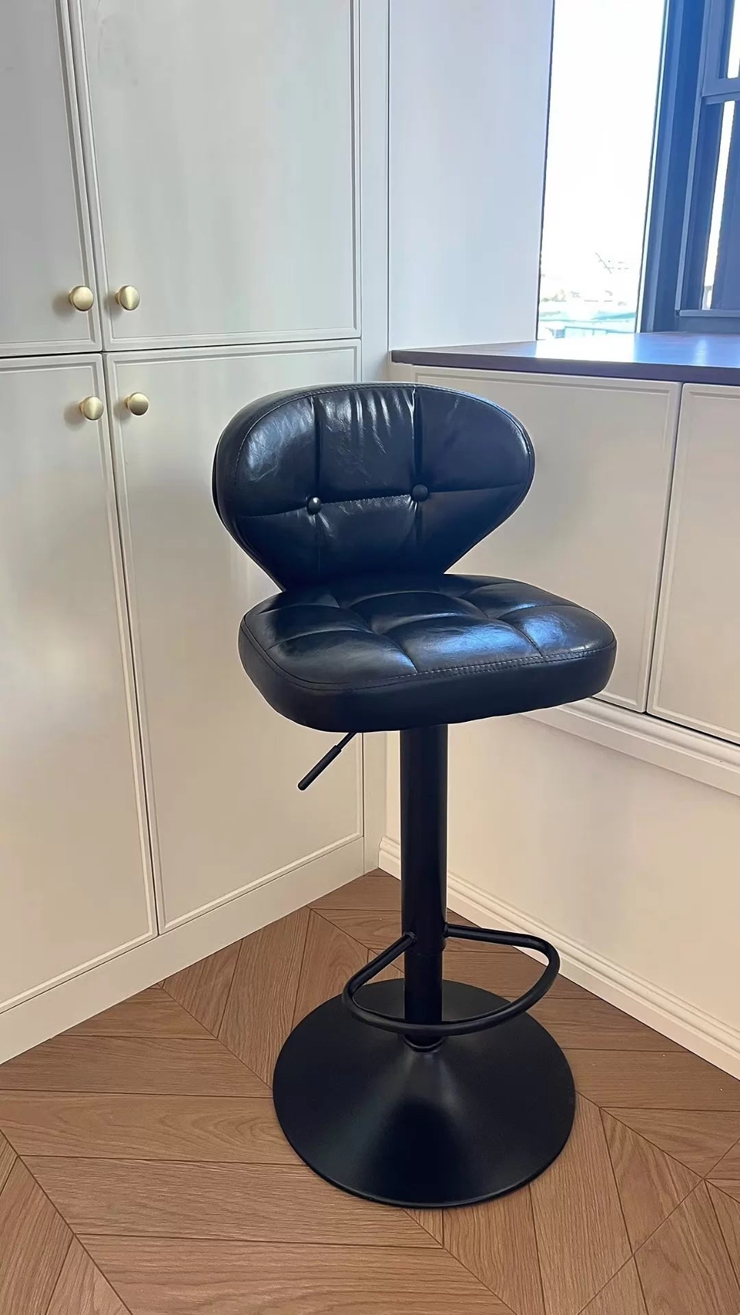 Tabouret de bar 48 x 50 x 85-106 cm noir en similicuir réglable avec repose-pieds