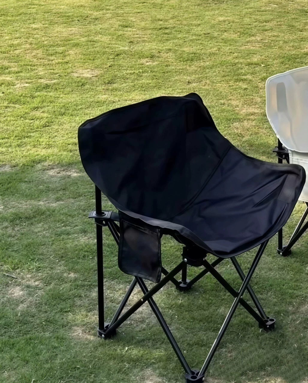 Chaise de camping 80 x 50 x 85 cm en tissu noir avec structure en acier pliante