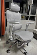 Chaise de bureau 65 x 65 x 120 cm en maille gris clair avec appui-tête et repose-pieds ergonomique